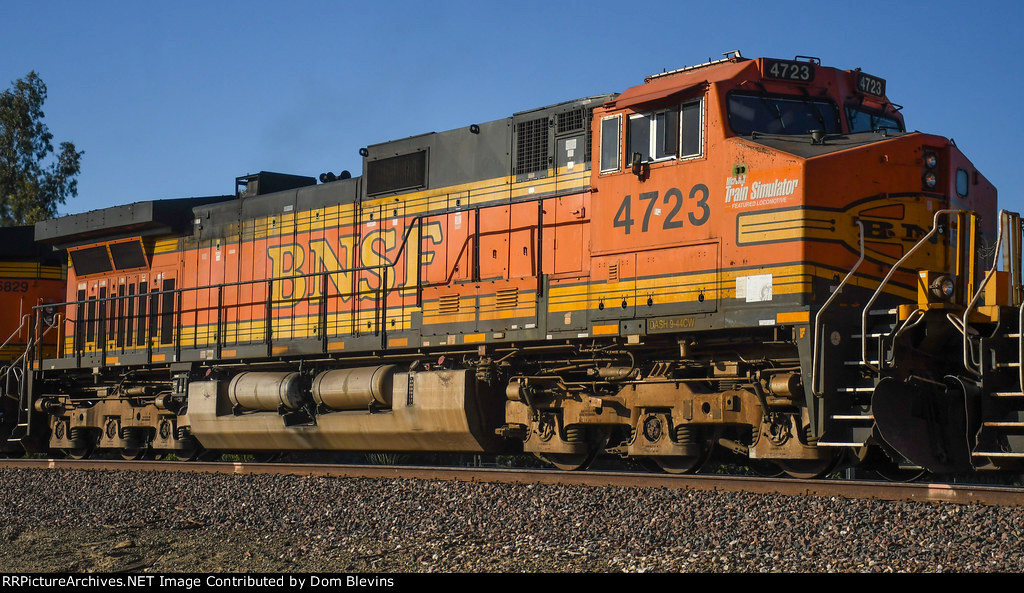 BNSF 4723